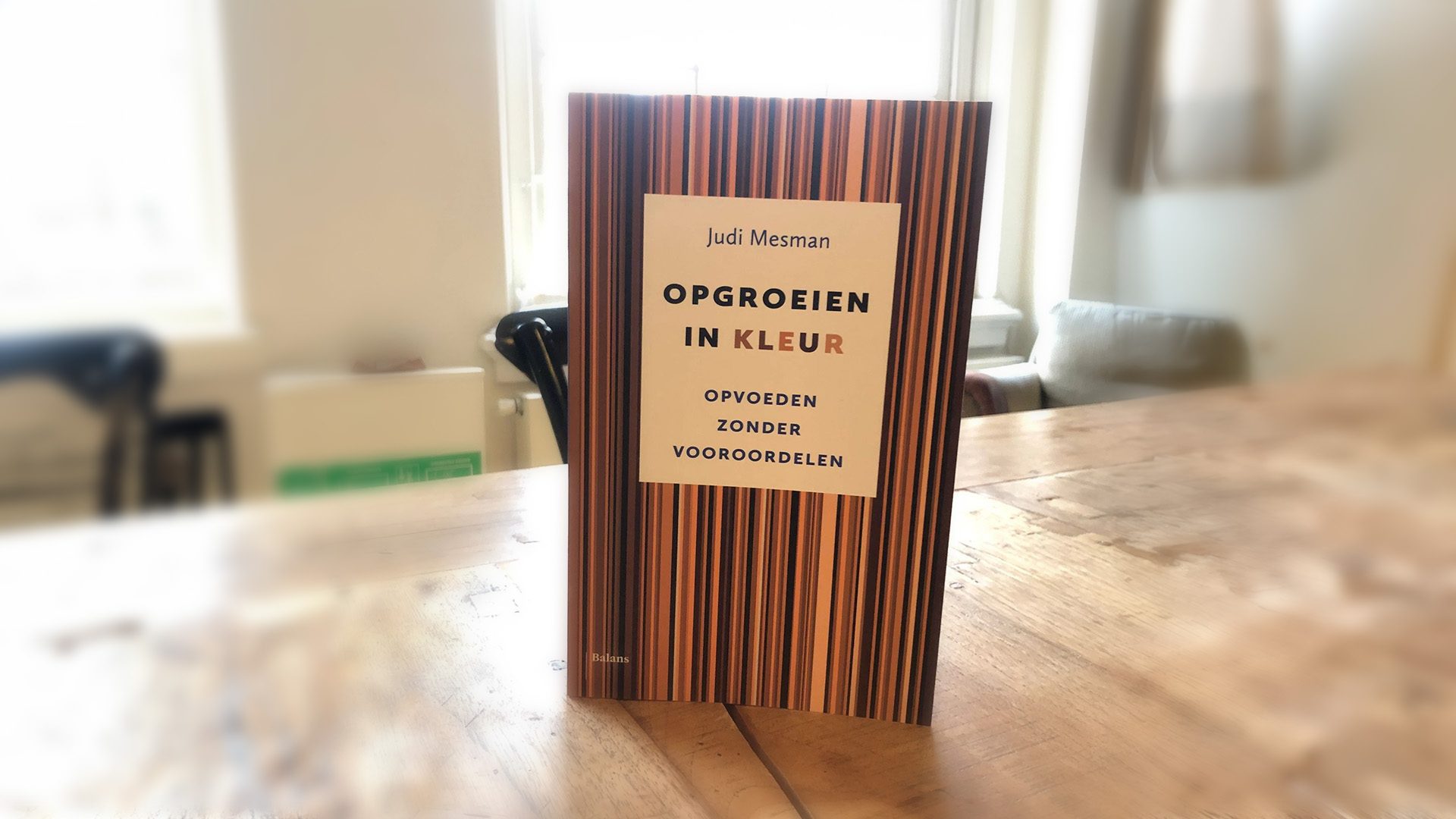 Opgroeien in KLEUR – Een boek voor ouders
